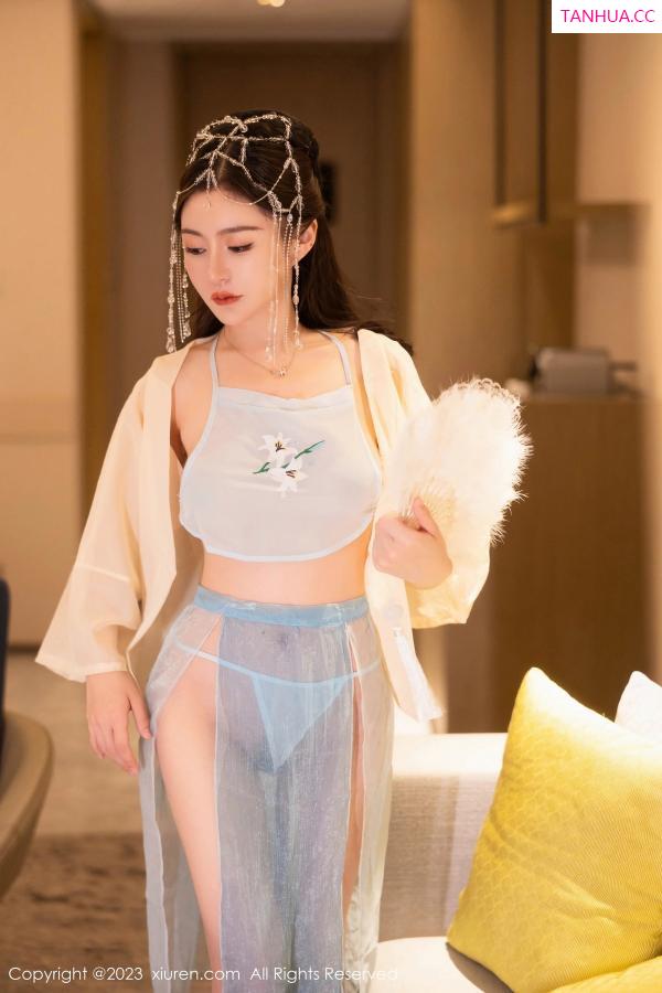   [XiuRen]高清写真图 2023.10.16 No.7514 唐宁宁 古装美腿第5张图片